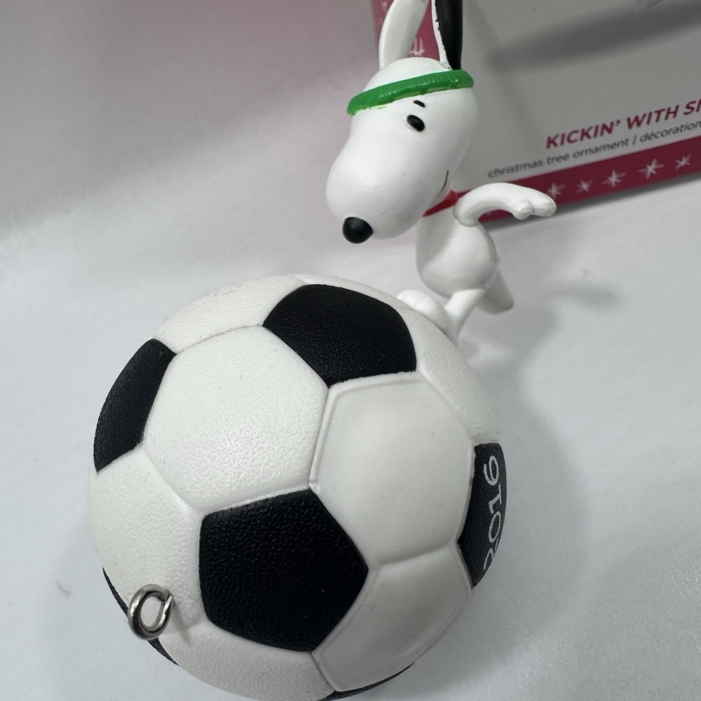 Hallmark Keepsake Peanuts Kickin' With Snoopy Soccer Ornament 2016 Boxed - Picture 3 of 10